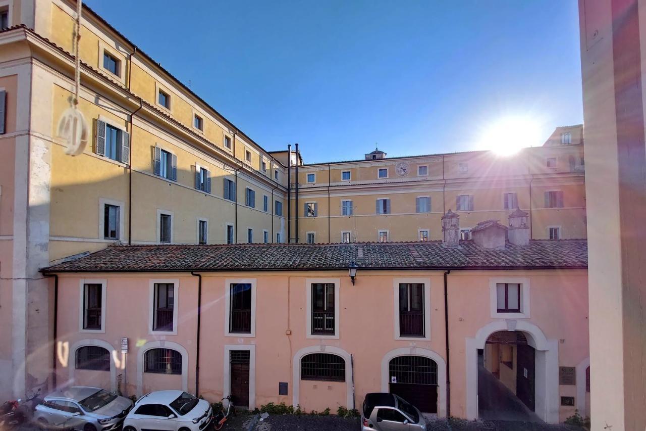 Trastevere Charme - My Extra Home Rome Bagian luar foto